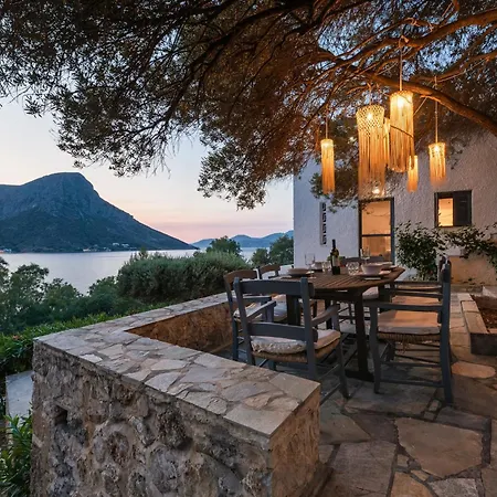 Menori Luxury Suites-villa Athina * Masouri