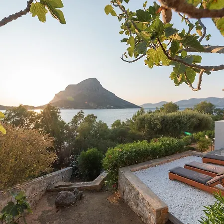 Menori Luxury Suites-villa Athina Apartment Masouri