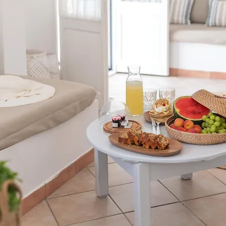 Menori Luxury Suites-villa Athina