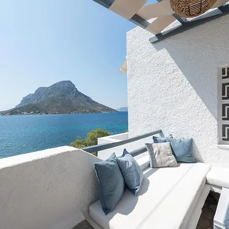Menori Luxury Suites-villa Athina *