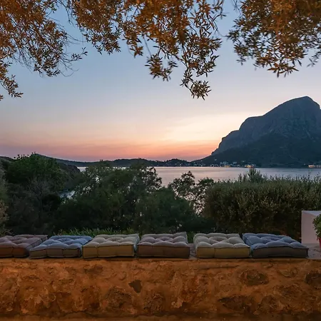 Apartment Menori Luxury Suites-villa Athina Masouri