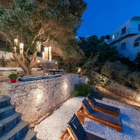 Menori Luxury Suites-villa Athina Apartment