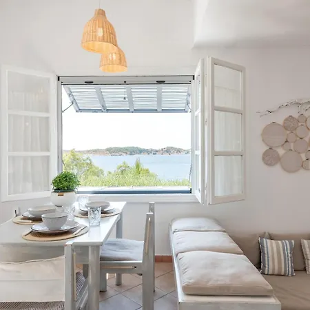 Menori Luxury Suites-villa Athina *