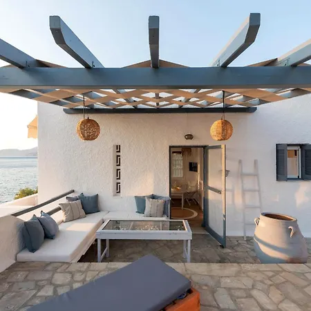Apartment Menori Luxury Suites-villa Athina Masouri