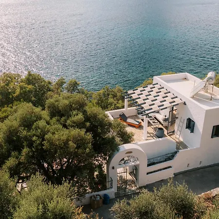 아파트 Menori Luxury Suites-villa Athina