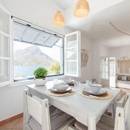 Menori Luxury Suites-villa Athina Apartment Masouri