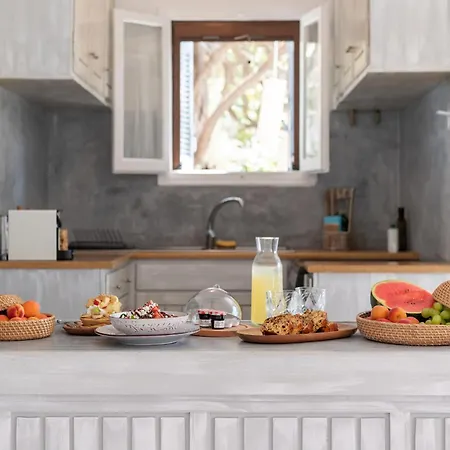 Menori Luxury Suites-villa Athina *