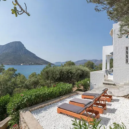 Menori Luxury Suites-villa Athina