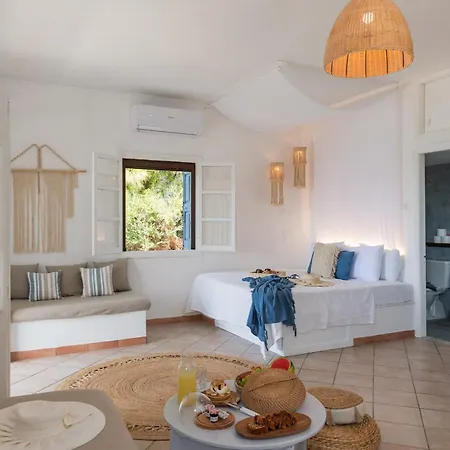 Menori Luxury Suites-villa Athina Apartment